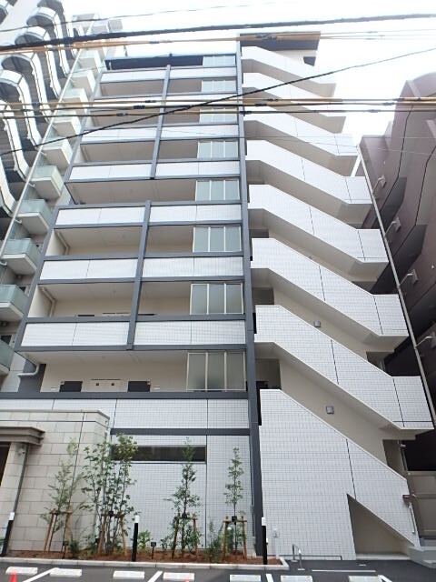 ��ʌ��������܎s��{���咬�R���ڂ̃}���V�����̌����O��