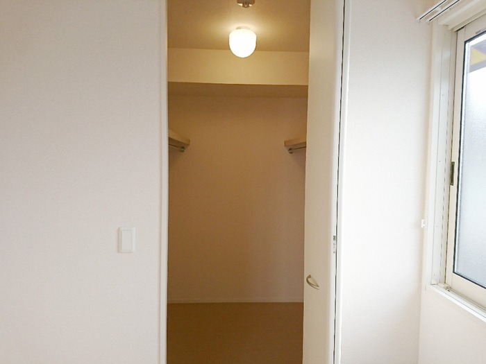 ��ʌ��z�J�s���C�N�^�E���P���ڂ̃A�p�[�g�̎��[