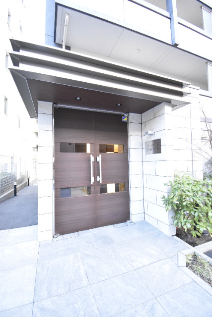 ��ʌ��������܎s��{���咬�R���ڂ̃}���V�����̃G���g�����X