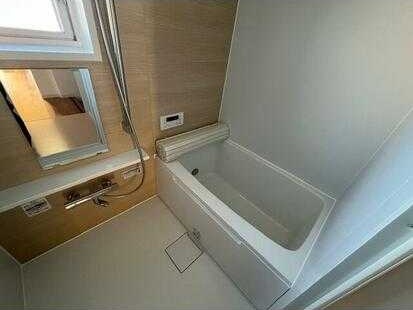 ��ʌ������s�����P���ڂ̃}���V�����̃o�X