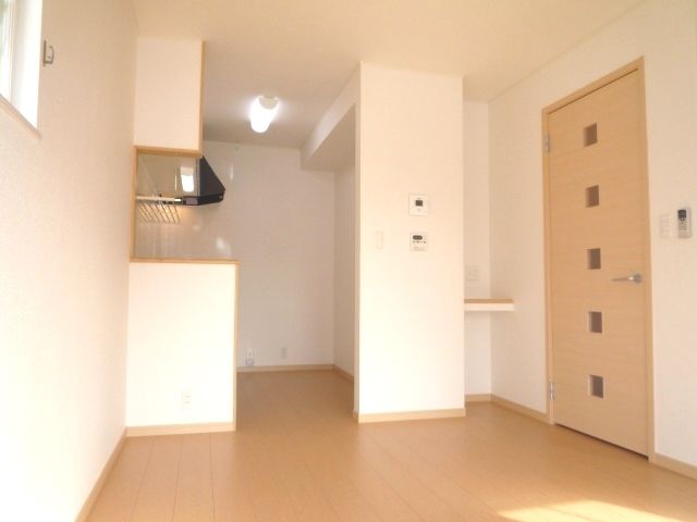 ��ʌ��������܎s��{�捂�@���P���ڂ̃A�p�[�g�̋��ԁE���r���O