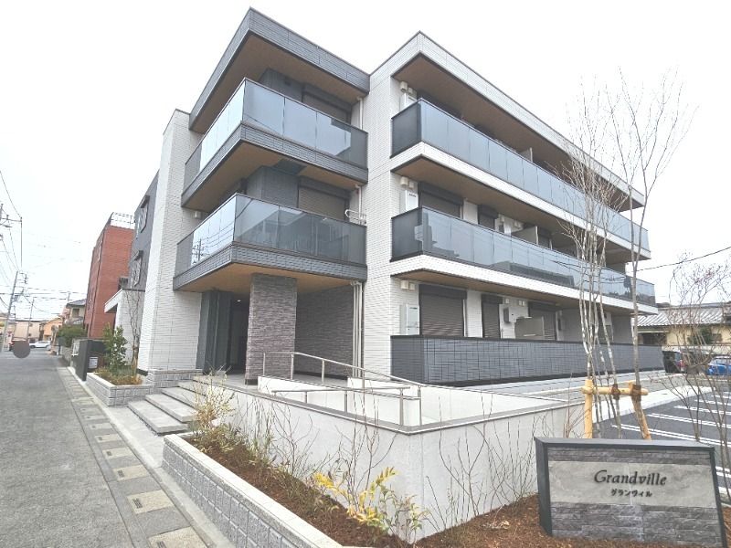 ��ʌ��������܎s�k��y�C���P���ڂ̃A�p�[�g�̌����O��