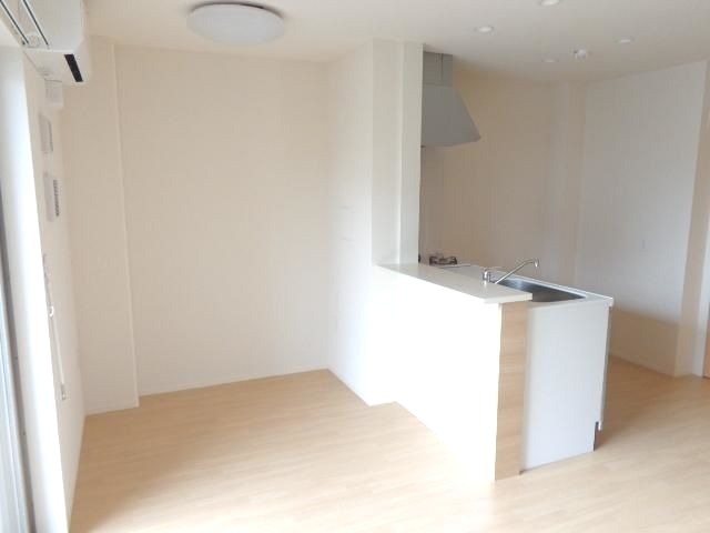 ��ʌ��������܎s��΋�������Q���ڂ̃}���V�����̋��ԁE���r���O