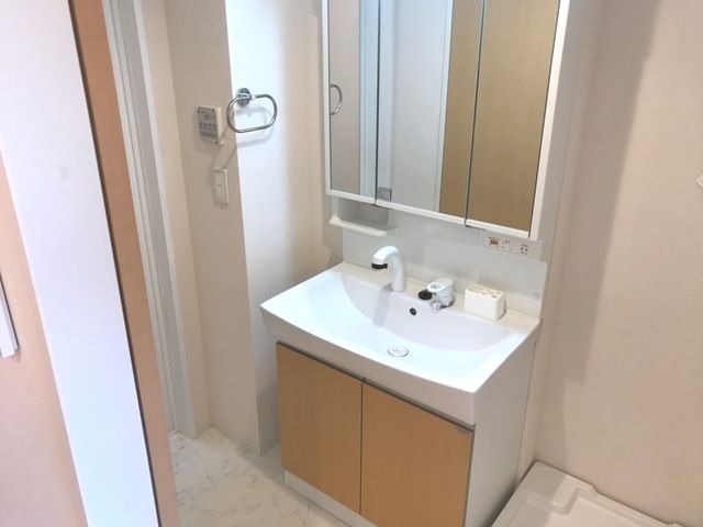 ��ʌ��������܎s��΋�������Q���ڂ̃}���V�����̐��ʏ�