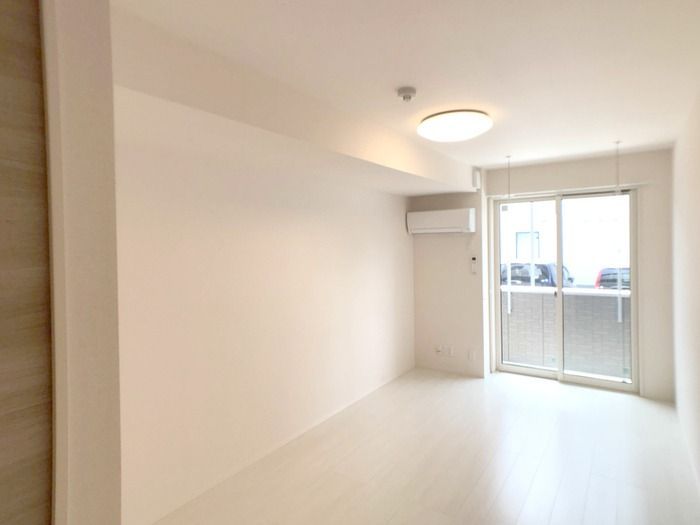 ��ʌ��z�J�s���C�N�^�E���T���ڂ̃A�p�[�g�̋��ԁE���r���O