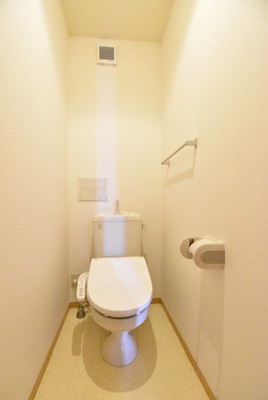 ��ʌ�����s����R���ڂ̃A�p�[�g�̃g�C��