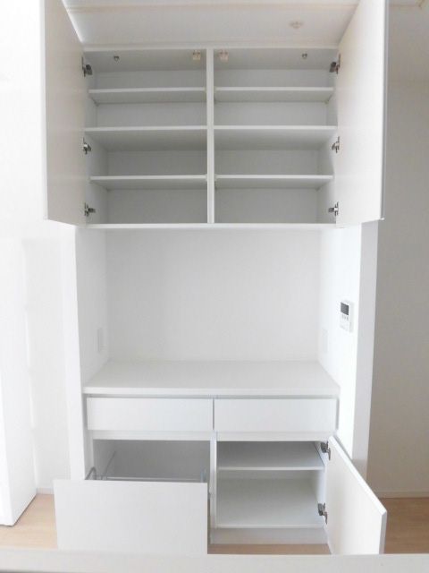 ��ʌ��z�J�s��z�J�P���ڂ̃}���V�����̎��[