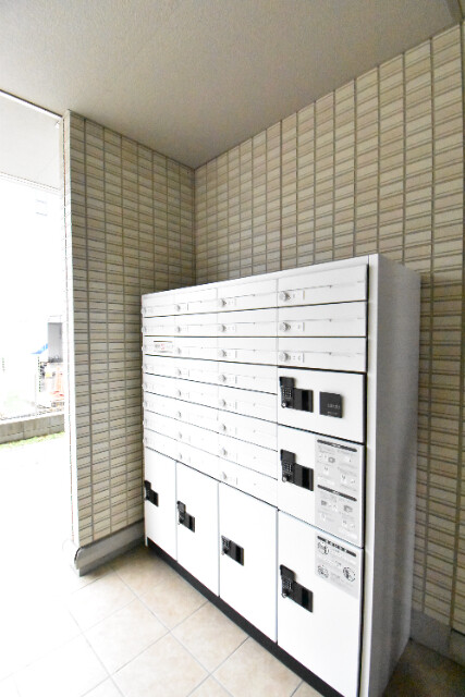 ��ʌ��z�J�s���C�N�^�E���T���ڂ̃A�p�[�g�̂��̑�