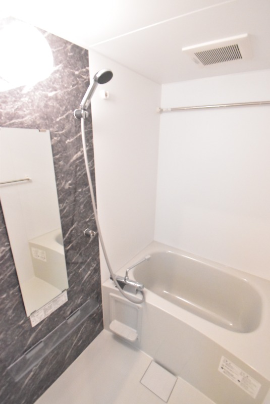 ��ʌ��������܎s�΋�����R���ڂ̃A�p�[�g�̃o�X