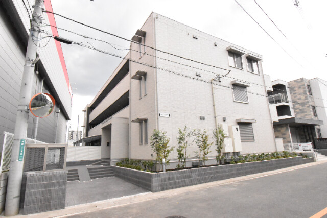 ��ʌ��������܎s�΋�����R����9-49�̃A�p�[�g�̌����O��