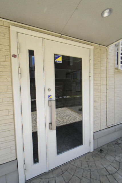 ��ʌ��������܎s��΋搼���T���ڂ̃A�p�[�g�̃G���g�����X