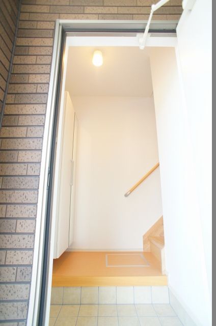 ��ʌ��������܎s�΋�����Q���ڂ̃A�p�[�g�̌���