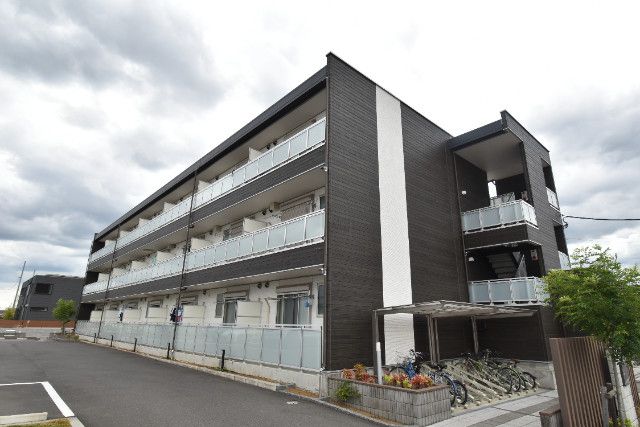 ��ʌ��������܎s�΋�����R����18-15�̃}���V�����̌����O��