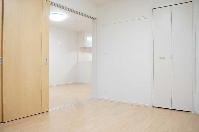 ��ʌ��������܎s�k��g�쒬�Q���ڂ̃A�p�[�g�̂��̑������E�X�y�[�X