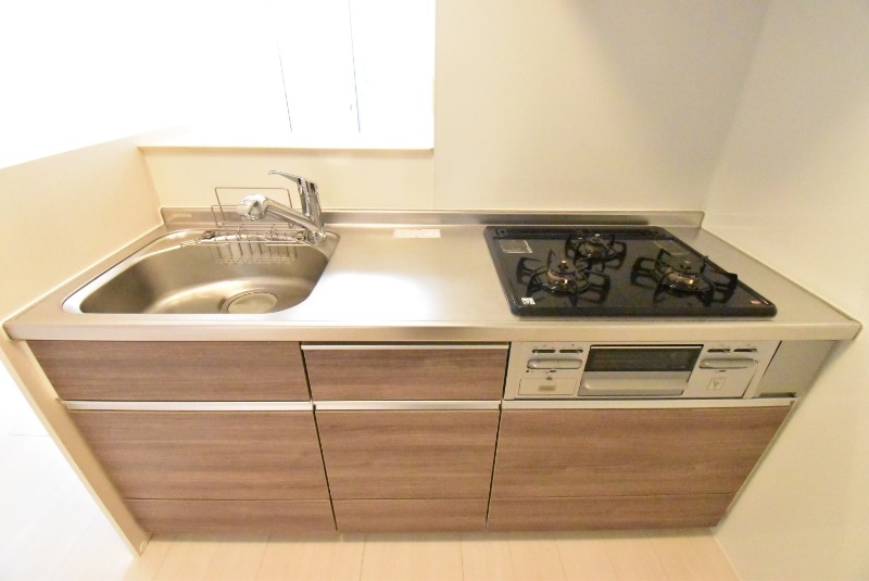 ��ʌ��z�J�s���C�N�^�E���U���ڂ̃A�p�[�g�̃L�b�`��