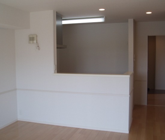 ��ʌ��z�J�s�����P���ڂ̃}���V�����̋��ԁE���r���O