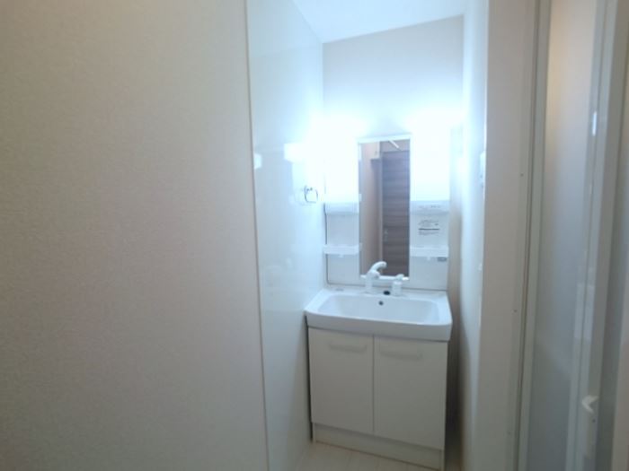 ��ʌ��z�J�s�����S���ڂ̃A�p�[�g�̐��ʏ�