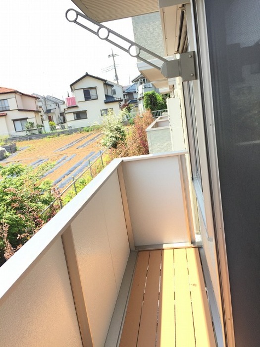 ��ʌ��������܎s�΋�厚�O���̃A�p�[�g�̃o���R�j�[