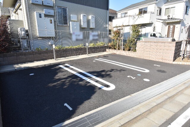 ��ʌ��������܎s�΋�厚�O���̃A�p�[�g�̒��ԏ�