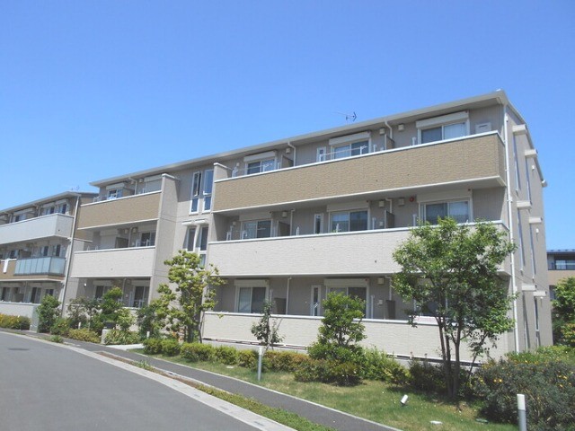 ��ʌ��z�J�s���C�N�^�E���X����1-28�̃A�p�[�g�̌����O��