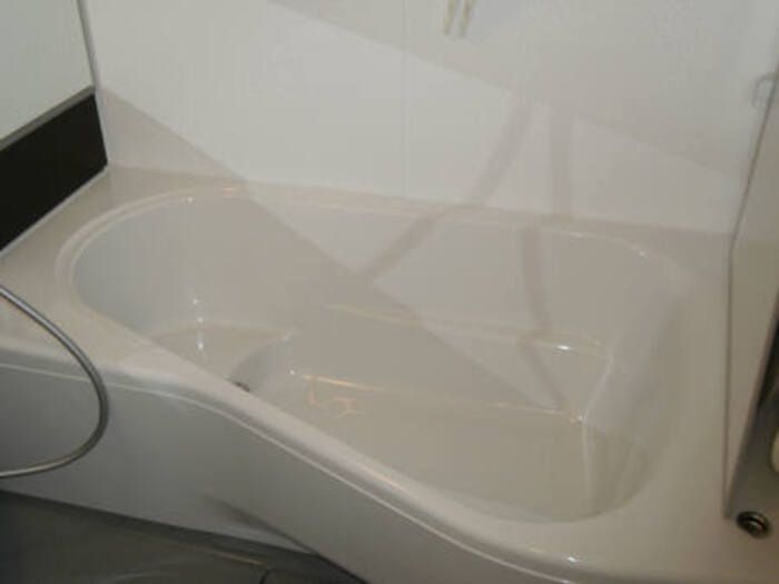 ��ʌ�����s�厚�ΐ_�̃A�p�[�g�̃o�X