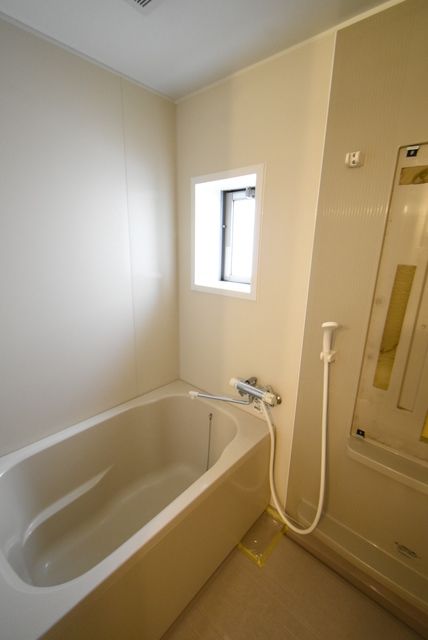 ��ʌ��z�J�s��z�J�T���ڂ̃A�p�[�g�̃o�X