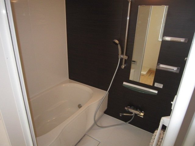 ��ʌ��z�J�s�쒬�Q���ڂ̃A�p�[�g�̃o�X