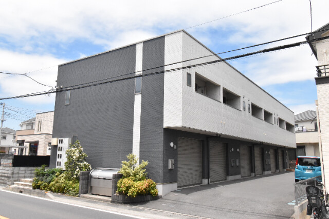 ��ʌ��������܎s�΋�厚���2668-2�̃A�p�[�g�̌����O��