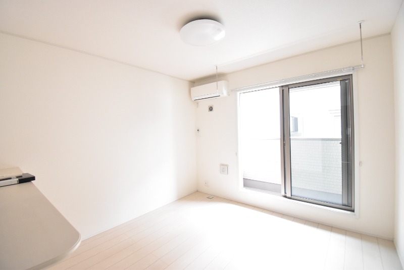 ��ʌ��������܎s�΋�厚���̃A�p�[�g�̋��ԁE���r���O