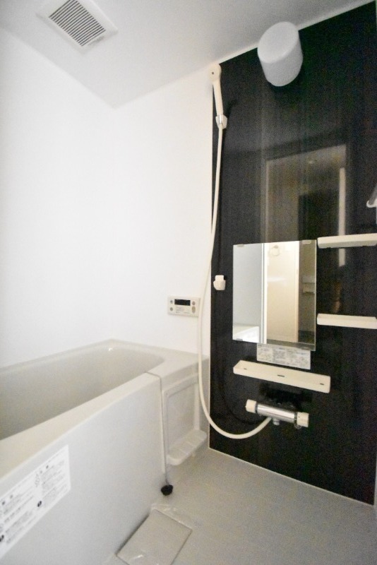 ��ʌ��������܎s��{��x�̓����Q���ڂ̃A�p�[�g�̃o�X