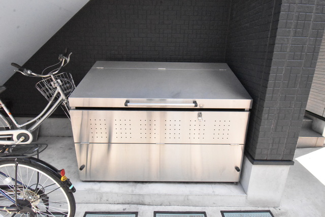 ��ʌ��������܎s��{��x�̓����Q���ڂ̃A�p�[�g�̂��̑�