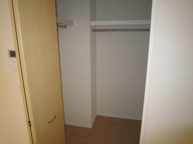 ��ʌ��z�J�s�쒬�Q���ڂ̃A�p�[�g�̎��[