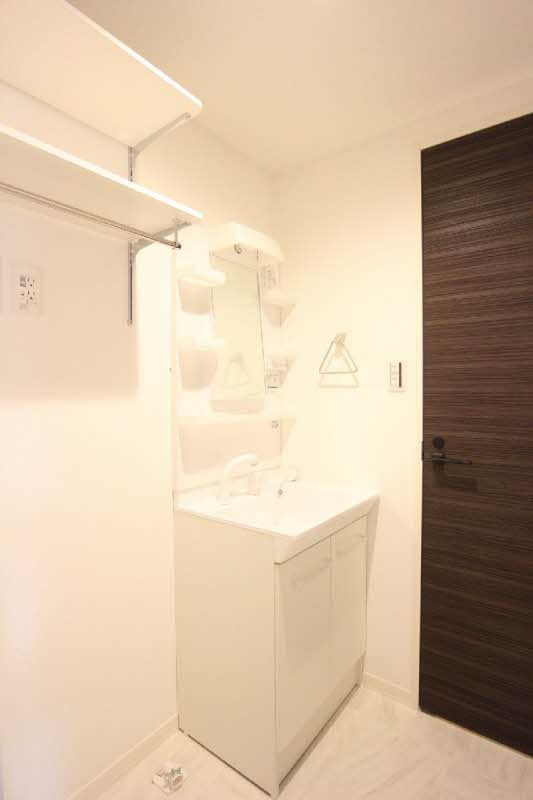 ��ʌ��������܎s�k����i���Q���ڂ̃}���V�����̐��ʏ�