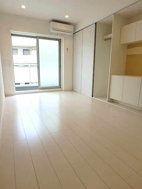 ��ʌ��������܎s�k��y�C���P���ڂ̃}���V�����̂��̑������E�X�y�[�X