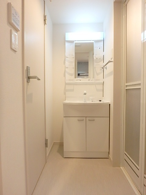 ��ʌ��������܎s�k��y�C���P���ڂ̃}���V�����̐��ʏ�