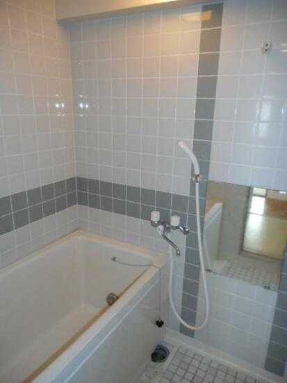 ��ʌ��������܎s�Y�a��{���P���ڂ̃}���V�����̃o�X