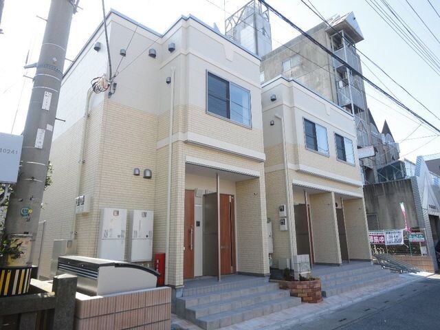 ��ʌ�����s�씵���J�T���ڂ̃A�p�[�g�̌����O��