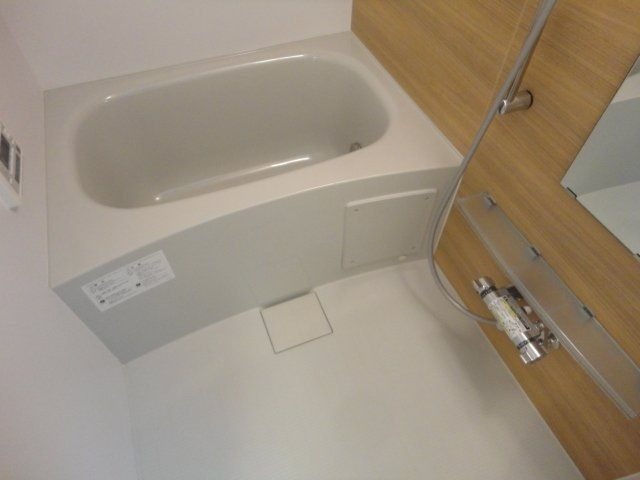 ��ʌ�����s�씵���J�T���ڂ̃A�p�[�g�̃o�X