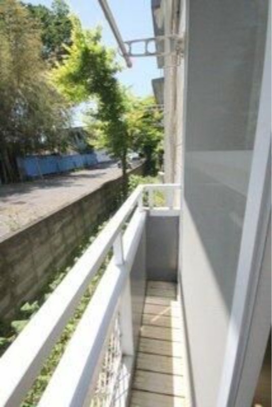 ��ʌ�����s�厚���s�̃A�p�[�g�̃o���R�j�[