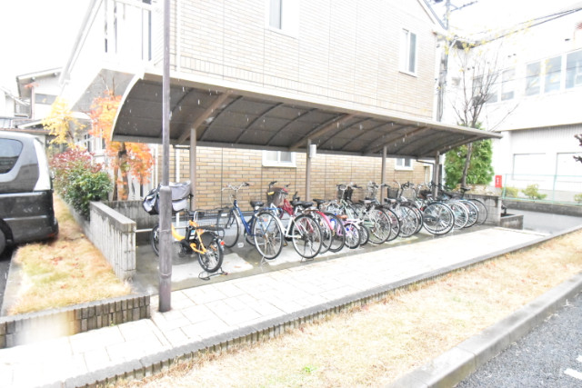 ��ʌ��z�J�s�k�z�J�Q���ڂ̃A�p�[�g�̂��̑�