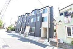 ��ʌ��������܎s����厚�y��542-6�̃A�p�[�g�̌����O��