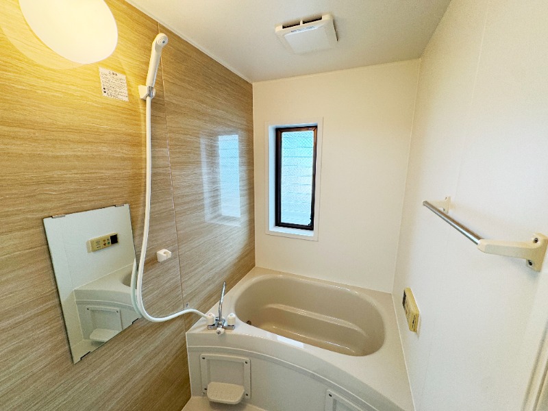 ��ʌ��������܎s�΋擌�Y�a�U���ڂ̃A�p�[�g�̃o�X