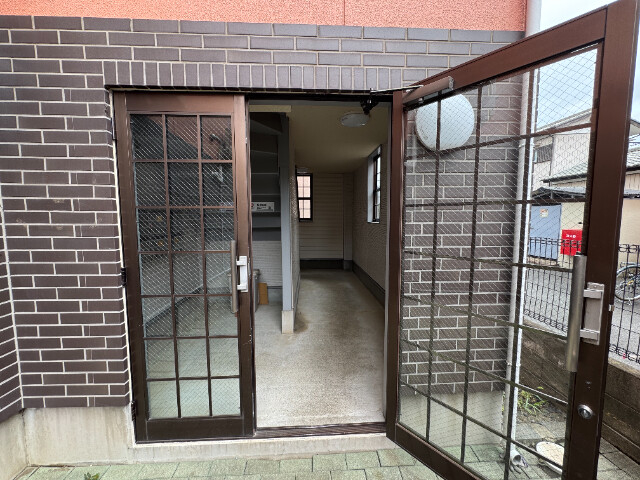 ��ʌ��������܎s�΋擌�Y�a�U���ڂ̃A�p�[�g�̃G���g�����X