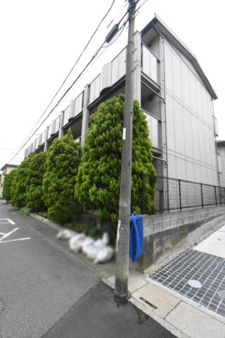 ��ʌ��������܎s�k��������Q���ڂ̃A�p�[�g�̌����O��