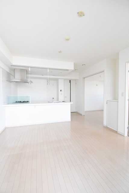 ��ʌ��������܎s���ʏ��R���ڂ̃}���V�����̋��ԁE���r���O