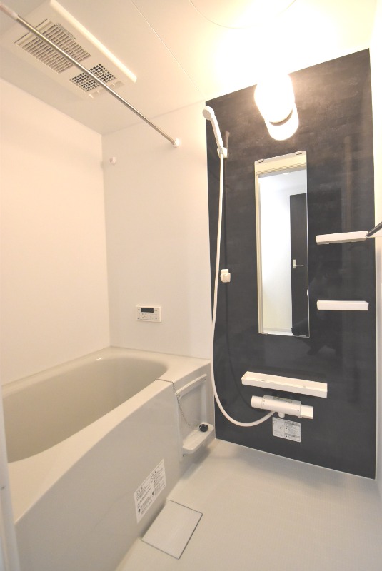 ��ʌ��z�J�s�����P���ڂ̃A�p�[�g�̃o�X