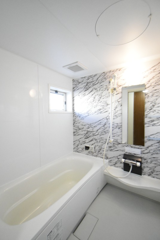 ��ʌ��������܎s�k��g�쒬�P���ڂ̃A�p�[�g�̃o�X