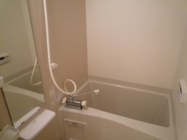 ��ʌ�����s�핽�Q���ڂ̃}���V�����̃o�X