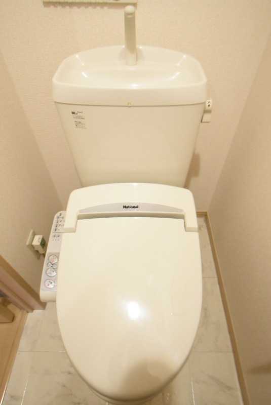 ��ʌ��������܎s�k��������Q���ڂ̃A�p�[�g�̃g�C��