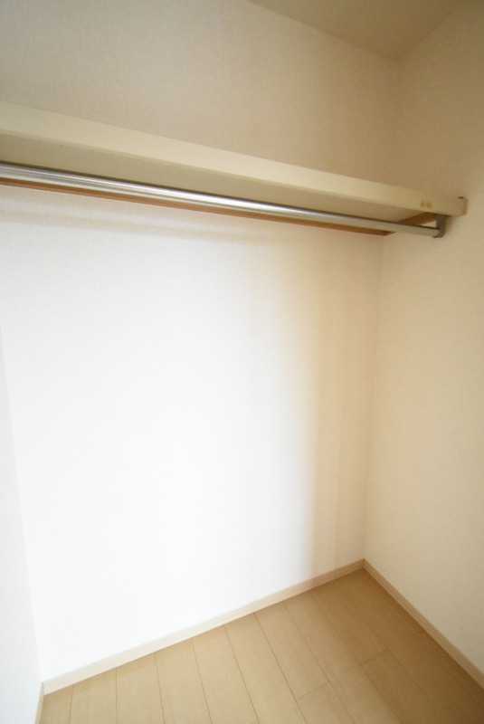 ��ʌ��������܎s�k��������Q���ڂ̃A�p�[�g�̎��[